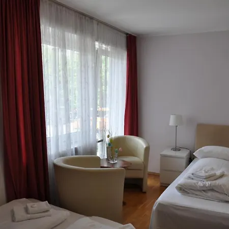 Hotel-Pension Asta Munich Exterior photo