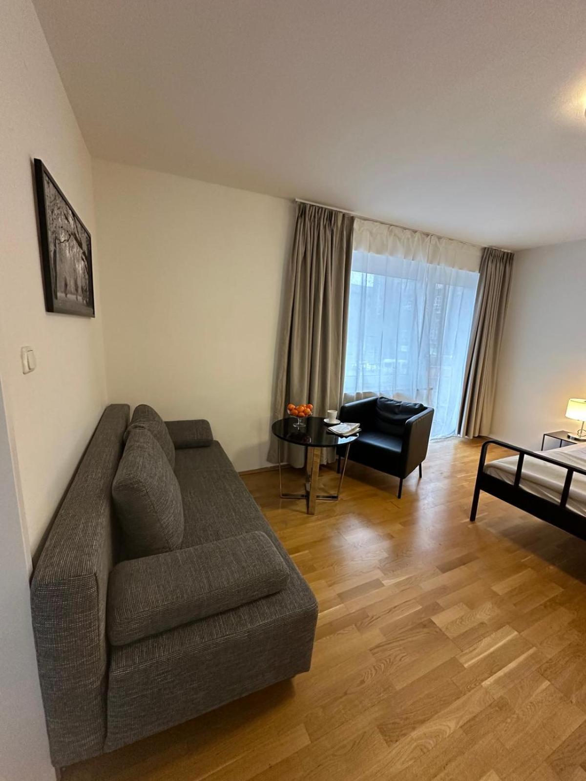 Hotel-pension Asta Munich